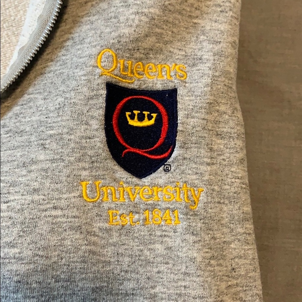 Vintage style Roots/Queen's University Quarter Zip - Picture 2 of 4